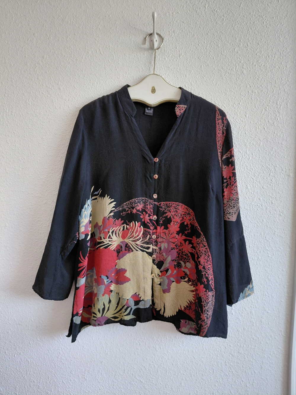 SOLD Womens 1X Silk  Japanese Art Inspired Blouse  Floral Tunic.